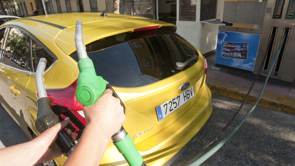 ¿Más impuestos para los carburantes?