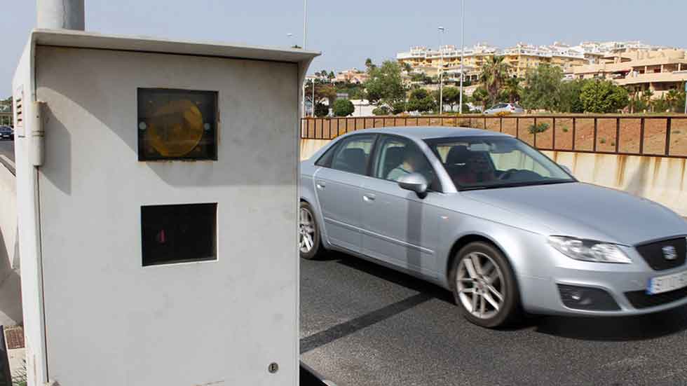 Récord de radares por kilómetro en España… y de recaudación