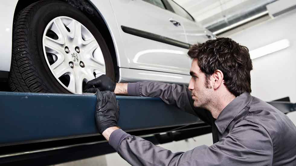 Muchos coches afectados por la riada no se podrán reparar