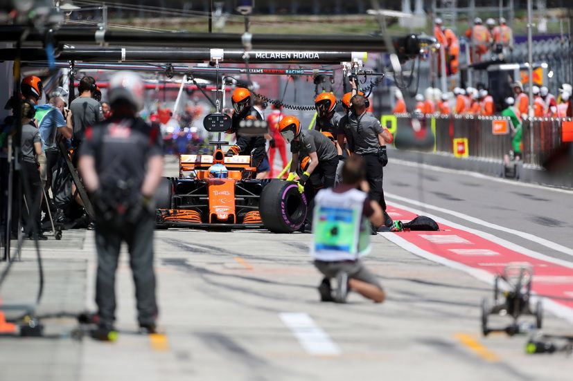 GP de Rusia de F1: "es increíble el tiempo que perdemos en recta", dice Alonso