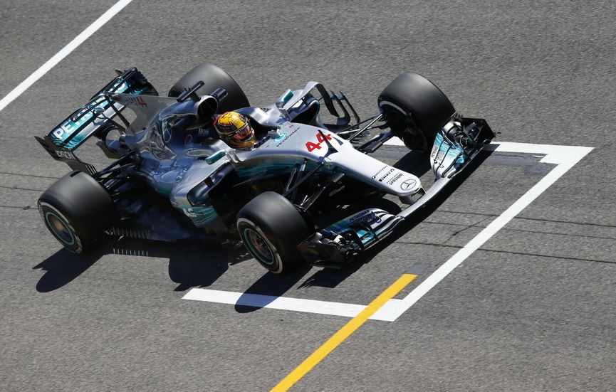 GP de España de F1: dominio de Mercedes y Alonso juega al pádel