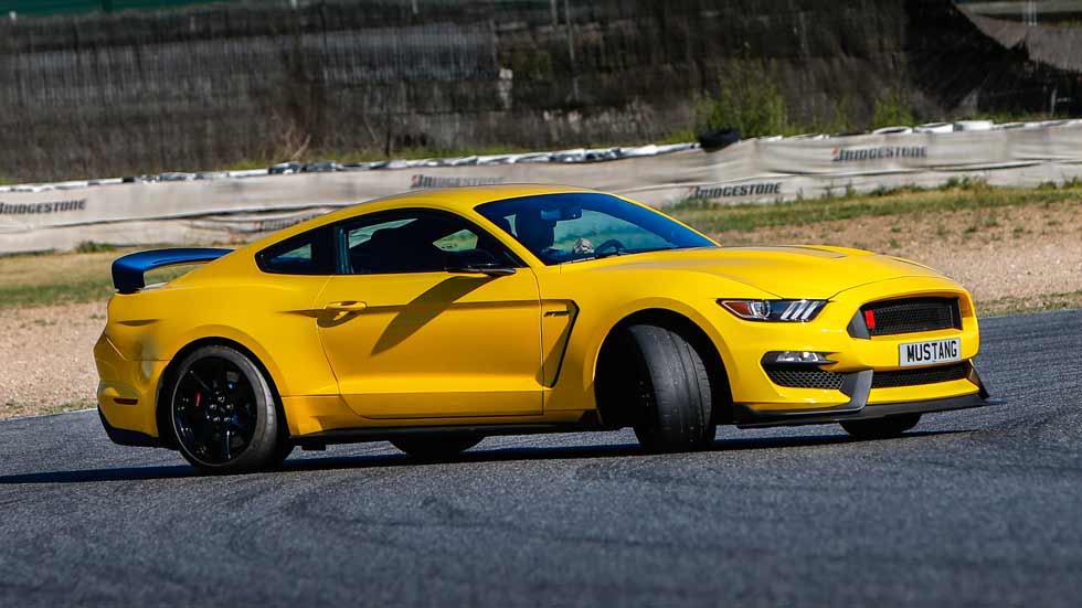 Ford Mustang Shelby GT 350R, a prueba un GT3 americano