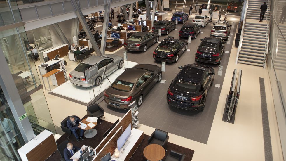Las ventas de coches en España caerán en 2018 tras 5 años de subidas