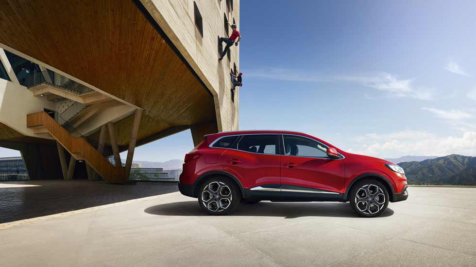 Renault revisará 30.000 coches por posibles fallos en los airbags