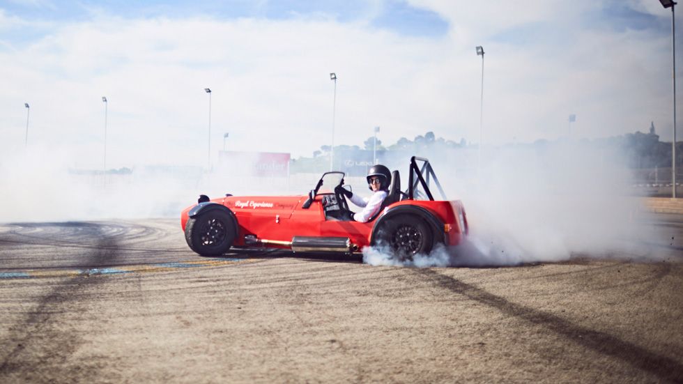 Aprende a derrapar en el Circuito del Jarama con Royal Experience (vídeo)