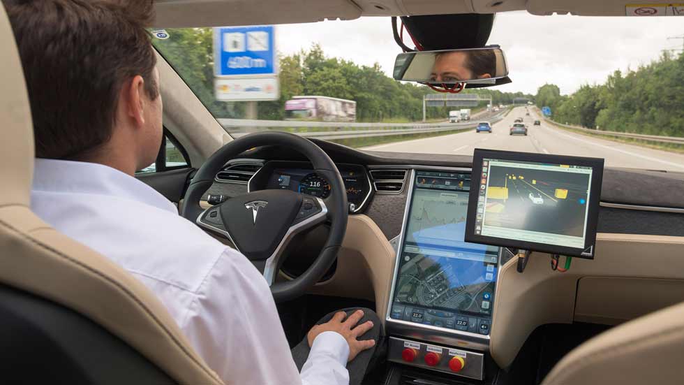 Bosch y TomTom crean un mapa inteligente para coches autónomos