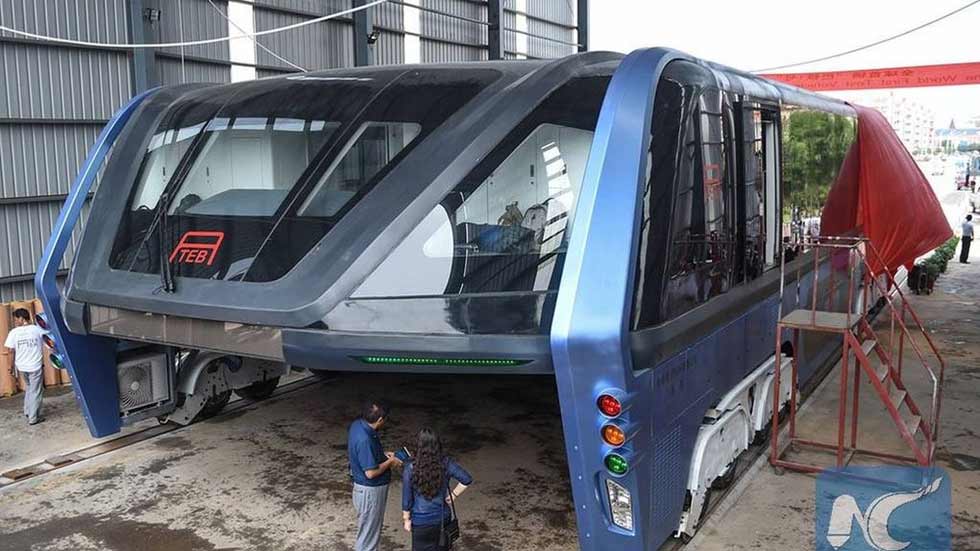 El autobús total que sorteaba los atascos… y que nunca existirá