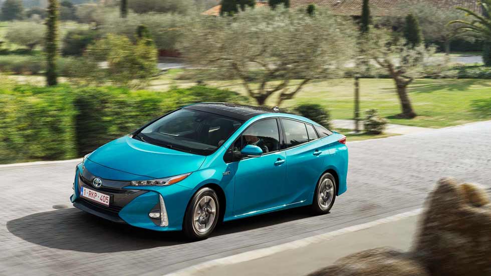 Los paneles solares llegan ya a los techos de los coches