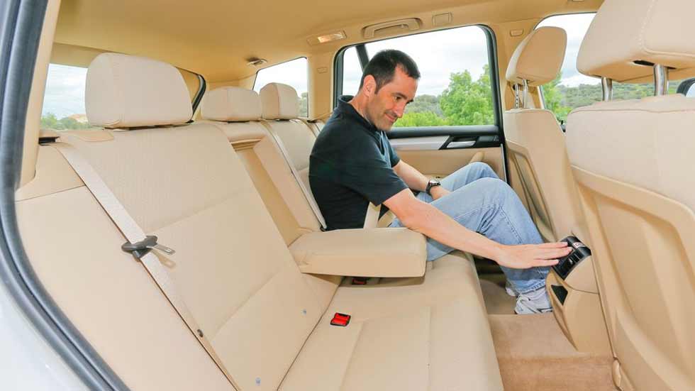 Más del 20 por ciento de pasajeros que viajan detrás en coches… ¡va sin cinturón!