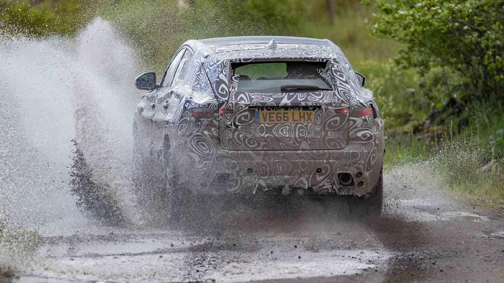 El SUV Jaguar E-Pace, a prueba en las condiciones más extremas (vídeo y fotos)