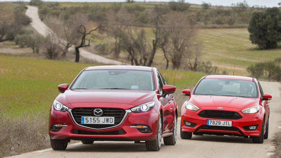 Ford Focus 1.0 EcoBoost 125 vs Mazda3 2.0 Skyactiv-G 120, ¿cuál es mejor?