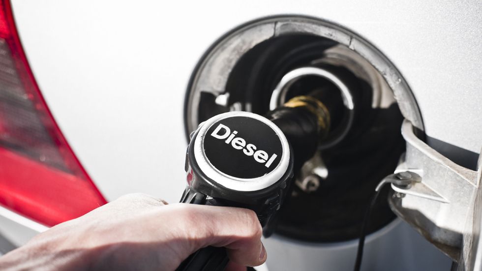 Acuerdo entre el Gobierno alemán y los fabricantes para salvar el Diesel