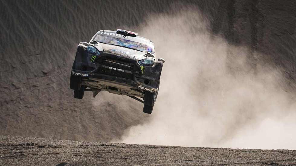 Así derrapa y salta Ken Block en su último vídeo: ¡desafío a la gravedad!