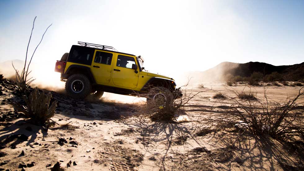 ¡Brutal! Así baja una pared vertical un Jeep Wrangler (vídeo)