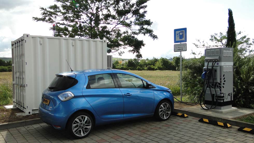 Renault E-Stor: ¿baterías usadas para recargar coches eléctricos?