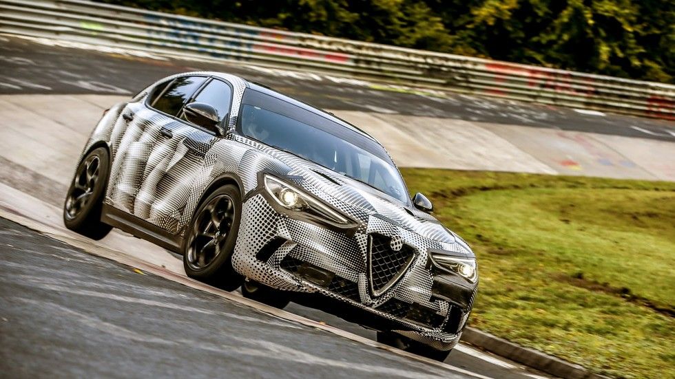 Alfa Romeo Stelvio Quadrifoglio: el SUV más rápido (récord en Nürburgring)