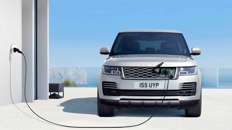Range Rover 2018: más lujo, más tecnología y con nuevo híbrido enchufable