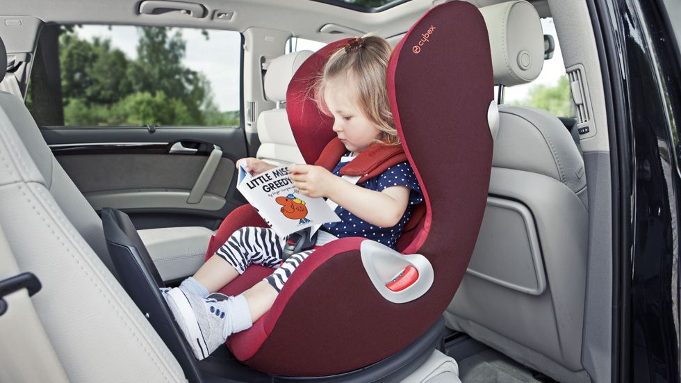 Las sillas infantiles más y menos seguras: las i-Size reversibles, aprueban