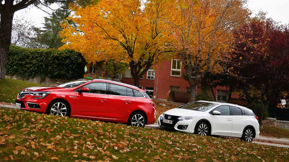 Honda Civic Tourer vs Renault Mégane ST: duelo de familiares Diesel