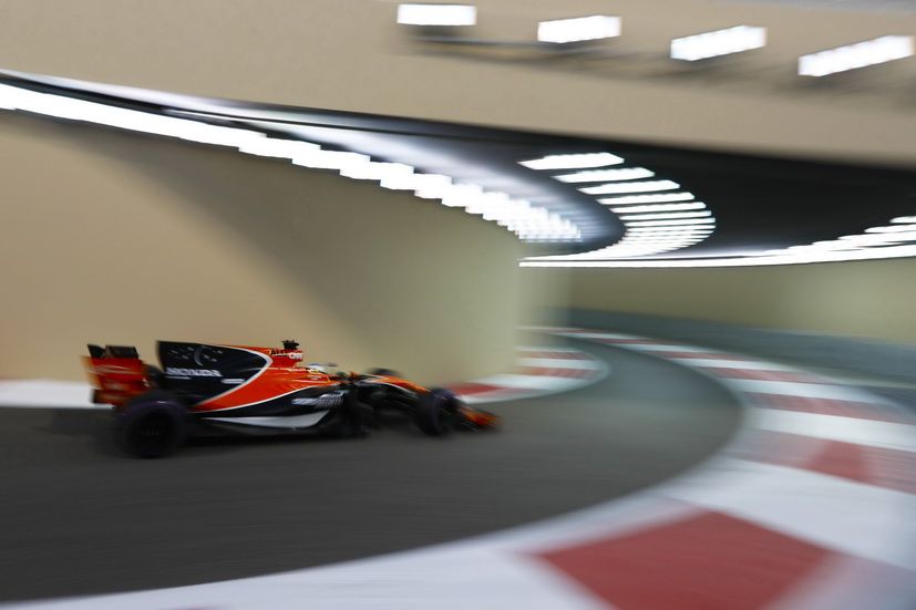 GP de Abu Dabi: Fernando Alonso puntúa en la última de 2017