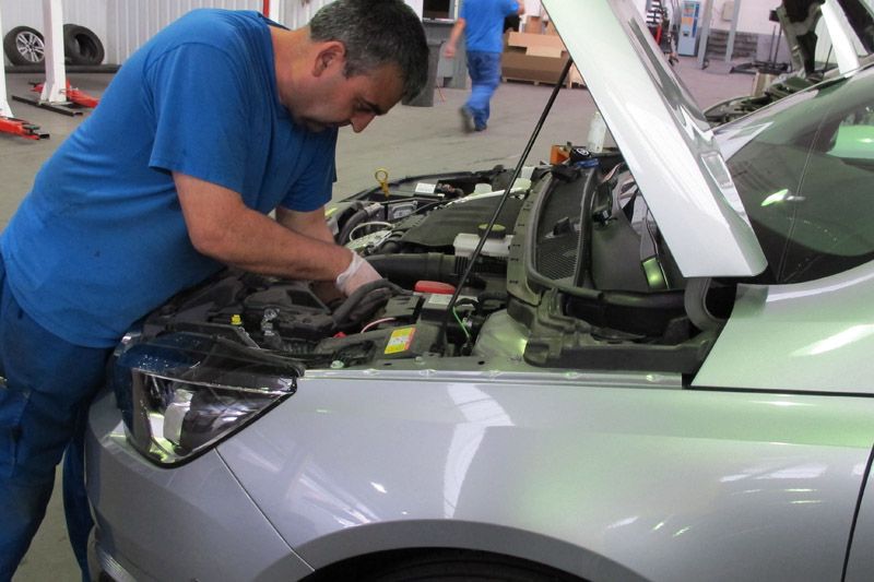 Lo que cuesta el mantenimiento en los coches más vendidos en España