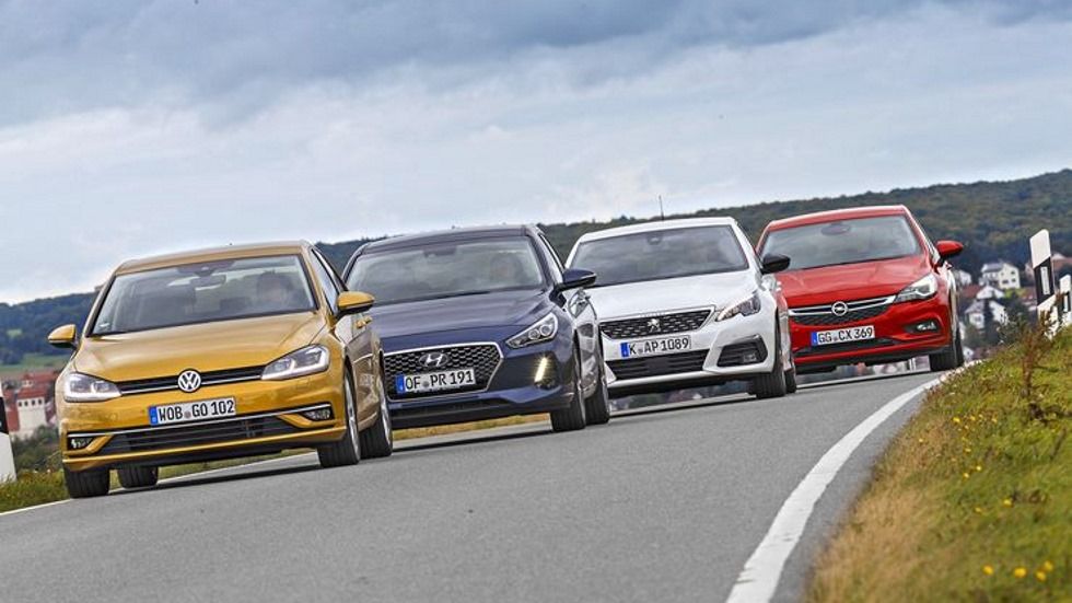 El nuevo Peugeot 308 contra VW Golf, Hyundai i30 y Opel Astra: ¿cuál gana?