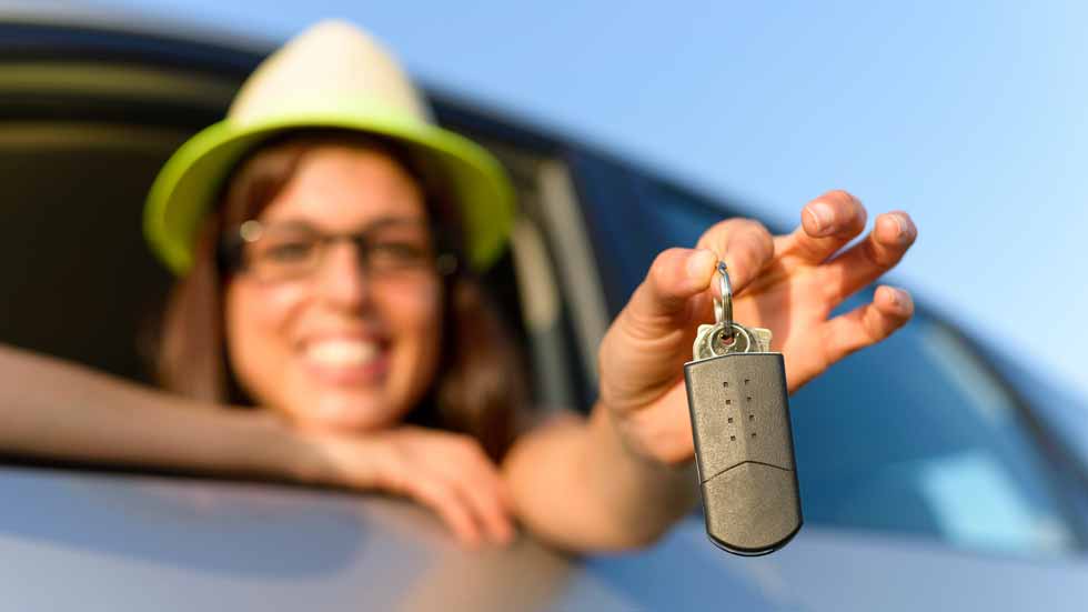 El sector del alquiler tradicional de coches sube un 6 por ciento en 2017