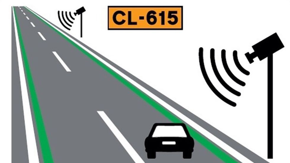 ¡Funciona! Líneas verdes en la carretera para reducir los accidentes