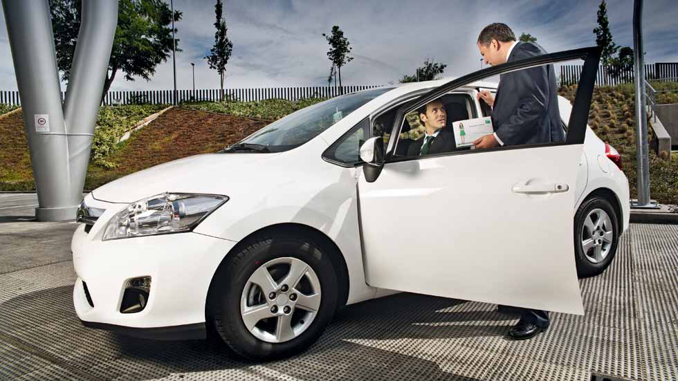 Cómo ahorrar en la compra de un coche de segunda mano