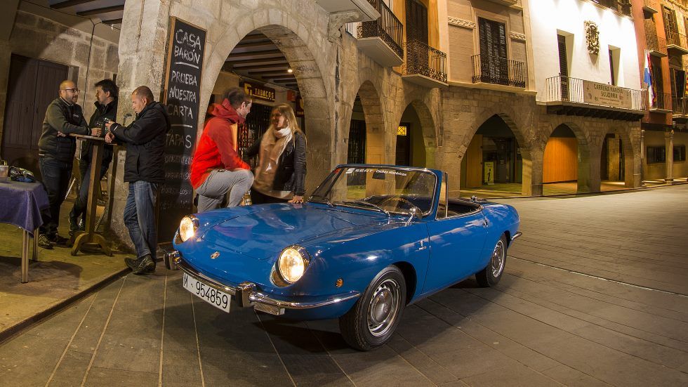 Coches para el recuerdo: Seat 850 Spider (ruta por el prepirineo)