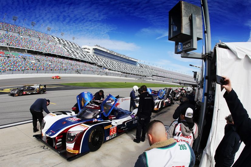 ROAR 24 Daytona: mejor tiempo para Nasr en la calificación y Alonso 12º