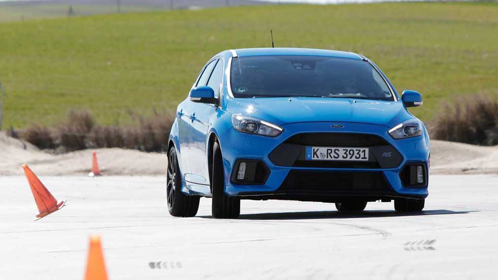BuzzCar: Ford quiere descubrir el secreto de la felicidad