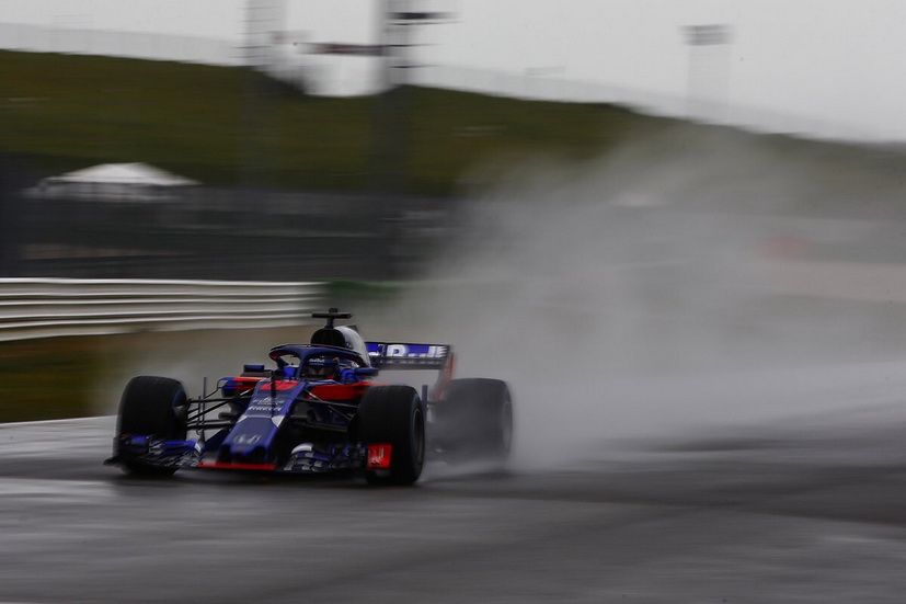 Primera foto del Toro Rosso STR13