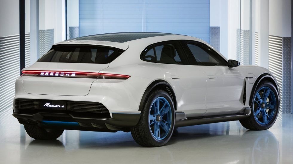 Porsche Mission E Cross Turismo: el gran SUV coupé eléctrico, en 2019