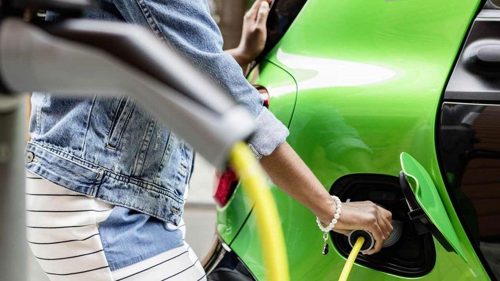 Las ventajas de comprar un coche eléctrico frente a un Diesel y gasolina