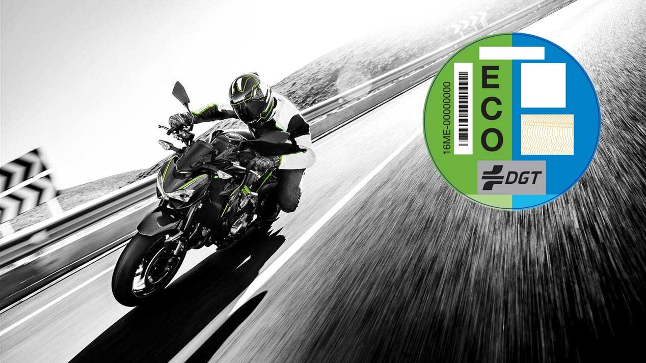 Todo sobre las nuevas etiquetas de la DGT, ahora también para motos