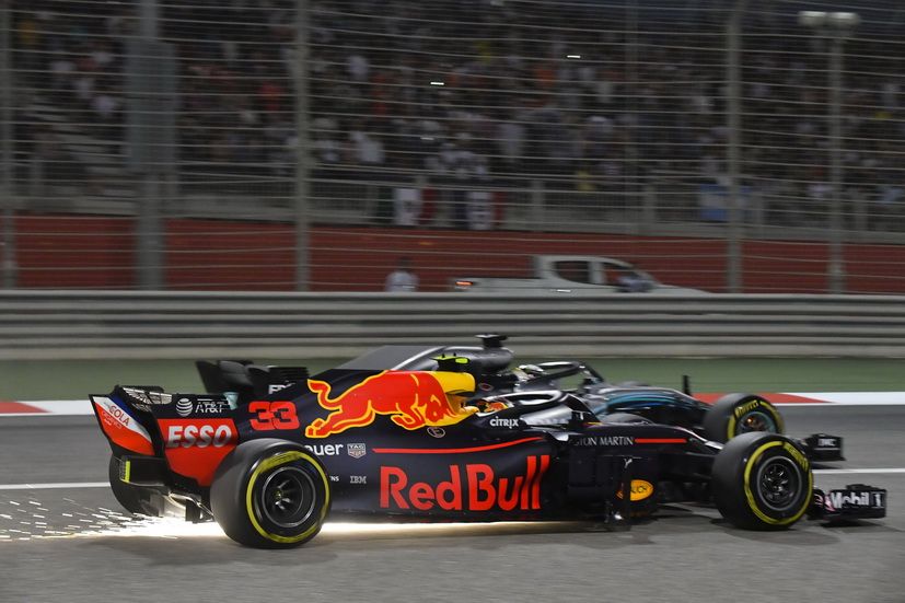 Verstappen responde a Hamilton en la televisión holandesa