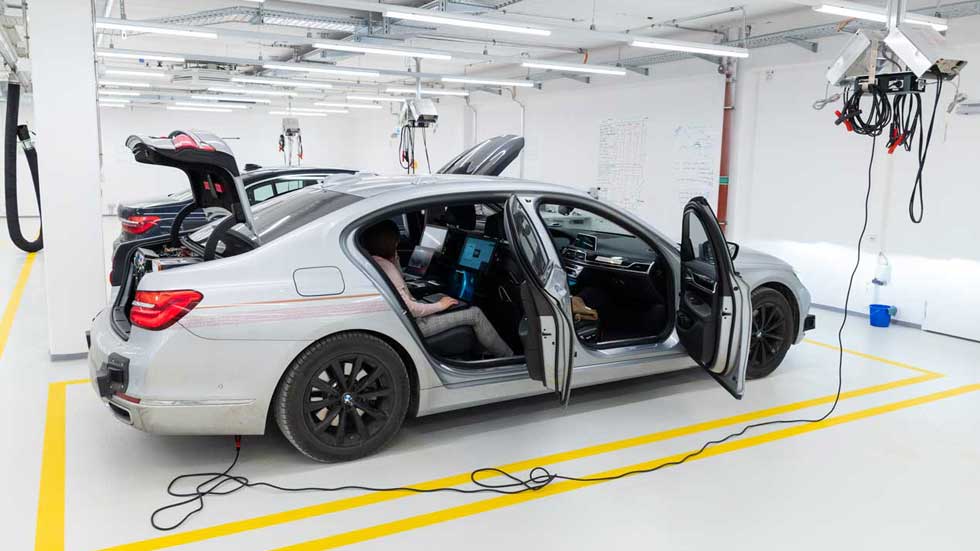 BMW y su coche autónomo total, más cerca