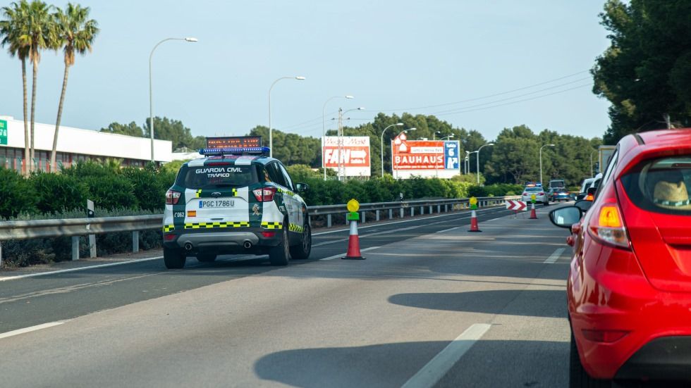 Lo que la Guardia Civil controla en carretera en las actuales fases de la desescalada