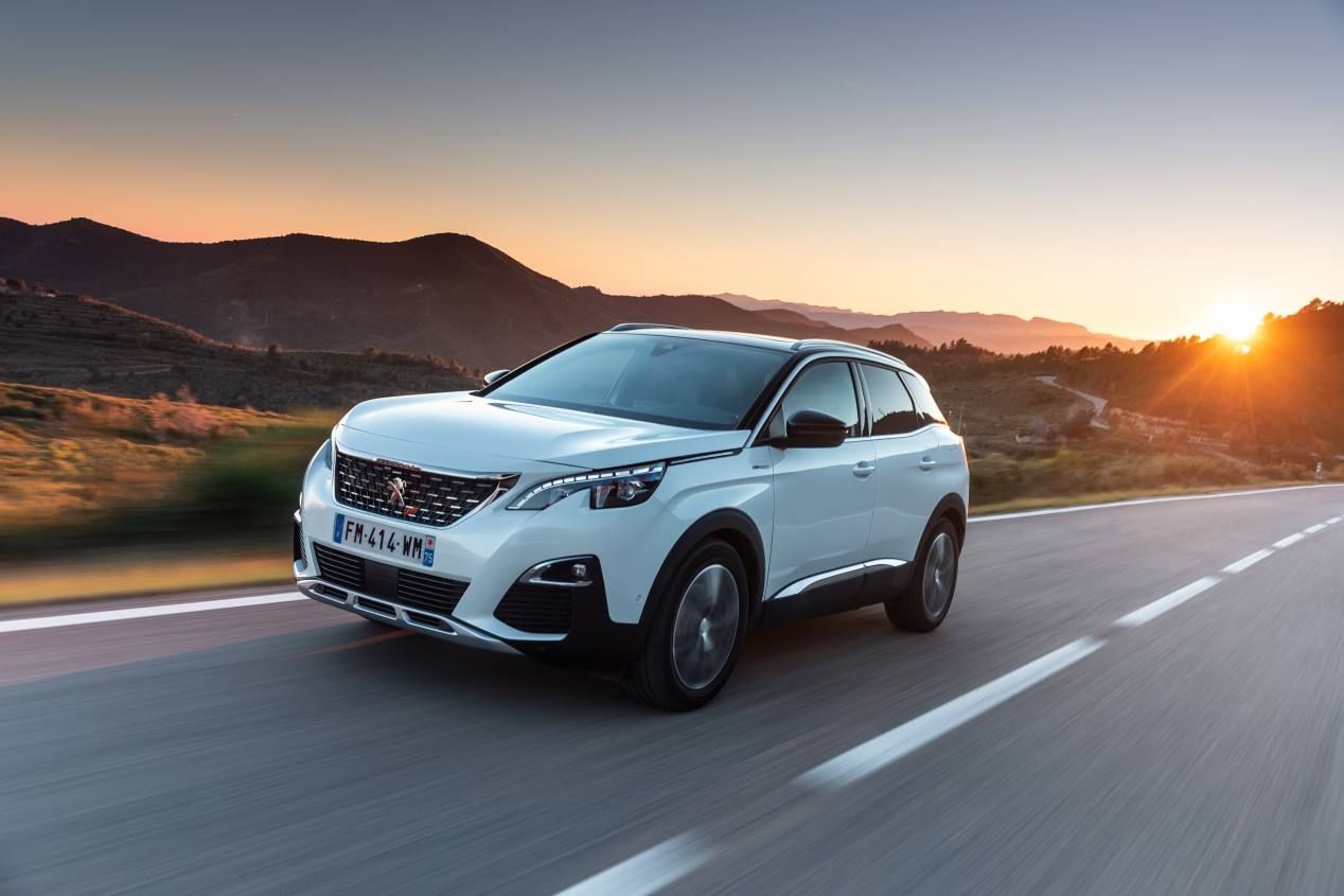 Los Peugeot 3008 Hybrid/Hybrid 4, ya a la venta en España