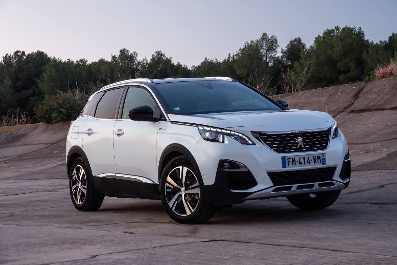 Los Peugeot 3008 Hybrid/Hybrid 4, ya a la venta en España