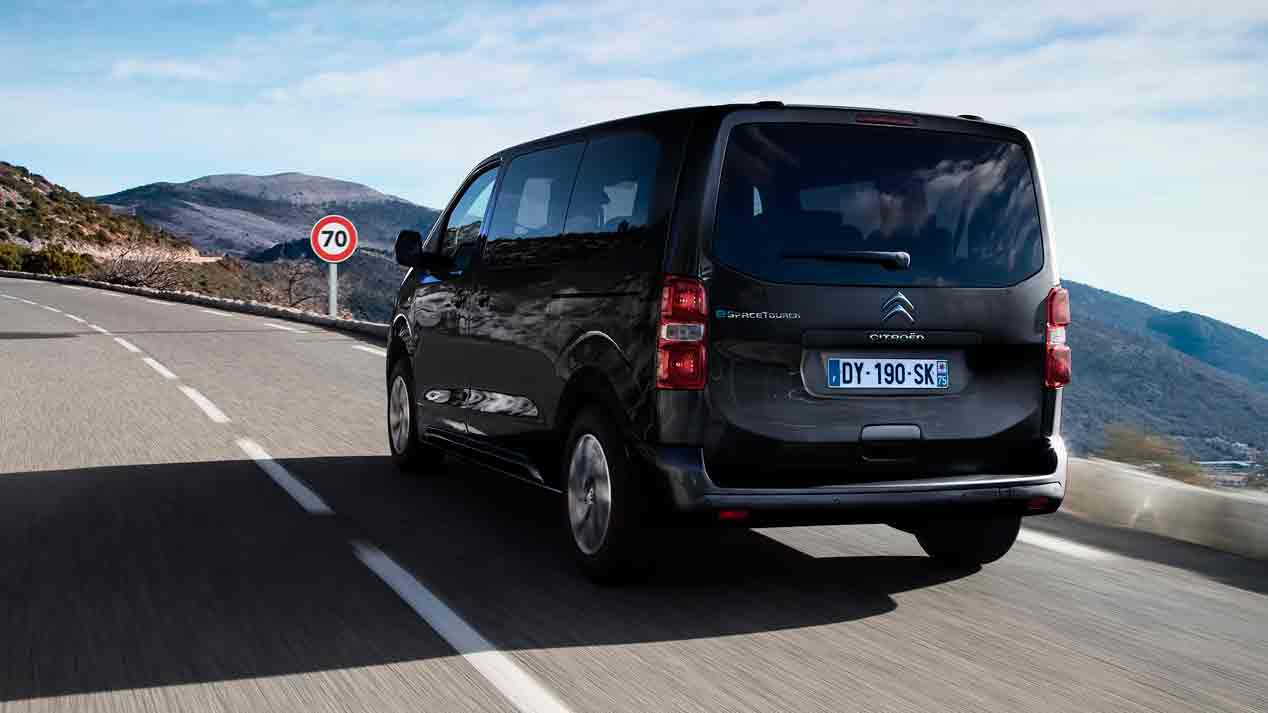 Citroën e-SpaceTourer, cero emisiones y hasta 330 km. Así es el monovolumen eléctrico de Citroën