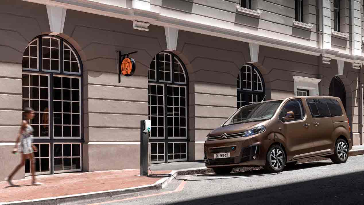 Citroën e-SpaceTourer, cero emisiones y hasta 330 km. Así es el monovolumen eléctrico de Citroën