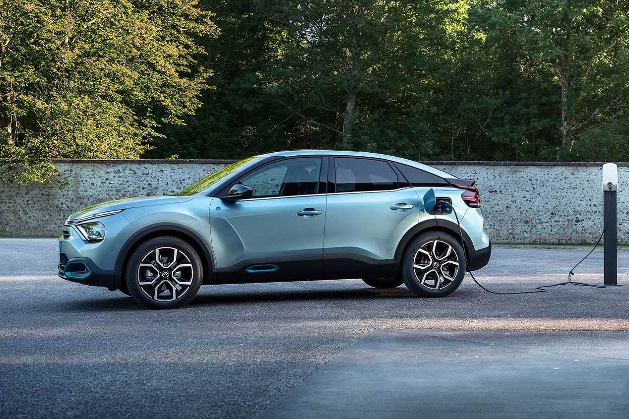 Citroën ë-C4 y C4 2020: primeras fotos de los nuevos modelos