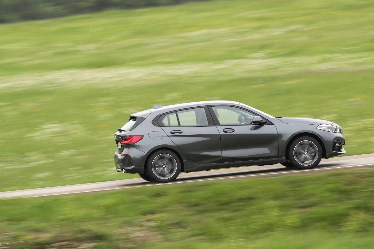 Comparativa: Audi A3 35 TDI vs BMW 118d y Mercedes A 200d