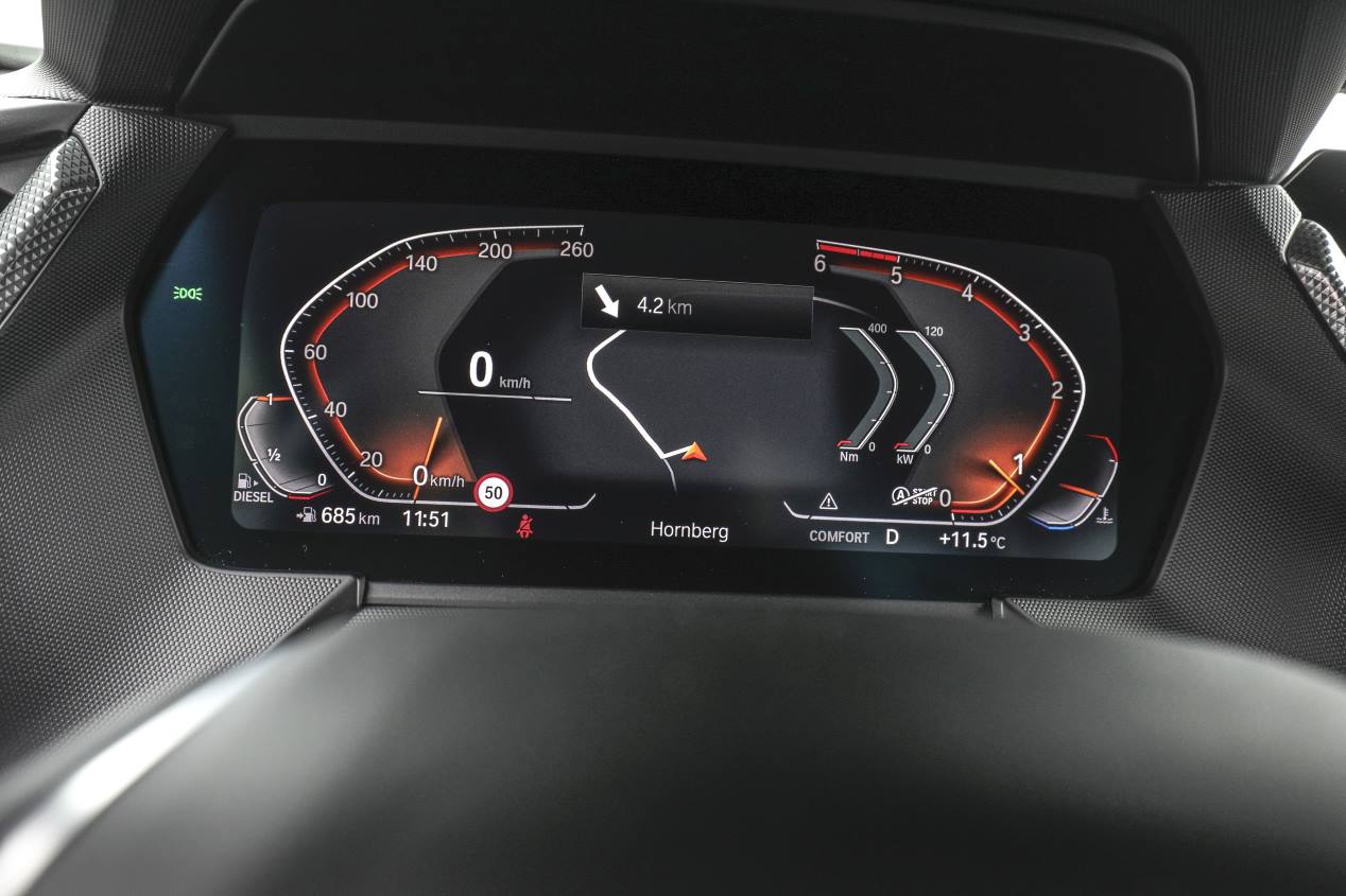 Comparativa: Audi A3 35 TDI vs BMW 118d y Mercedes A 200d