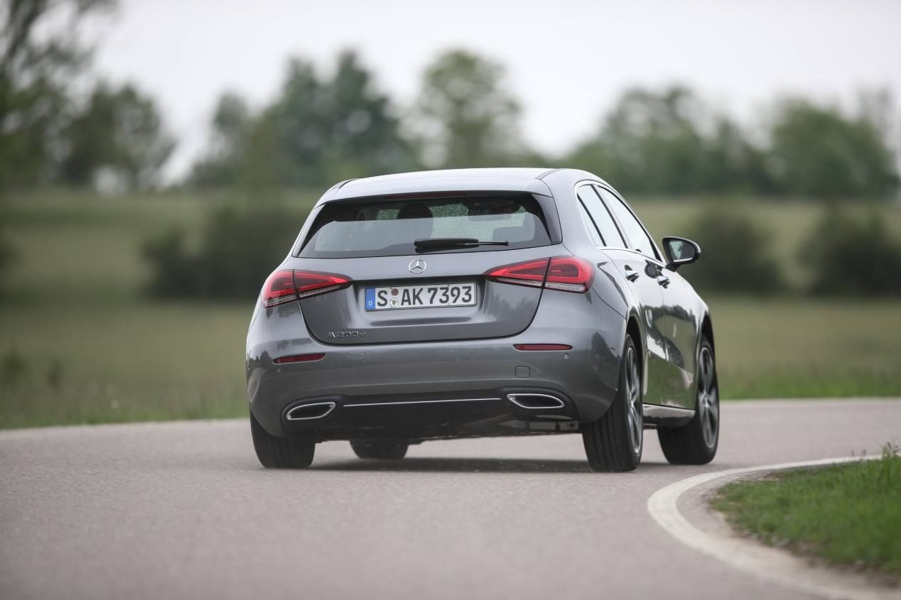 Comparativa: Audi A3 35 TDI vs BMW 118d y Mercedes A 200d