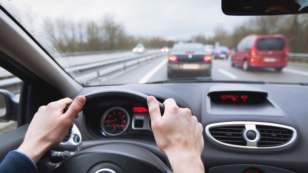 La Guardia Civil vuelve a alertar del efecto “ViejalVisillo” en carretera. Foto: iStock