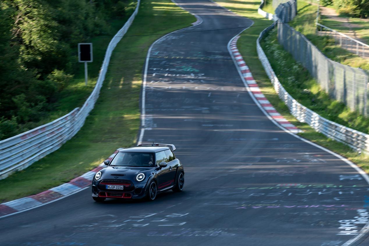 Mini John Cooper Works GP 2020, rodando en el Infierno Verde