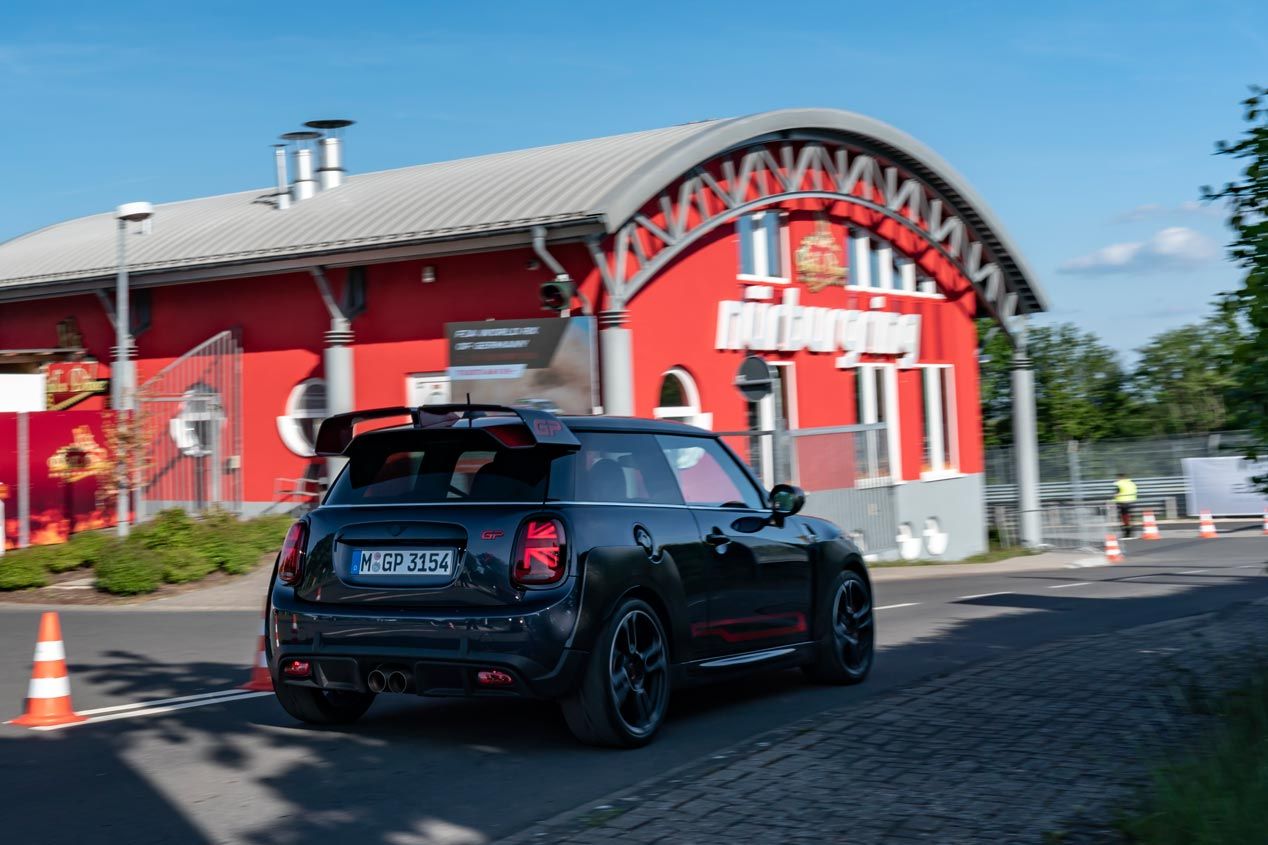 Mini John Cooper Works GP 2020, rodando en el Infierno Verde